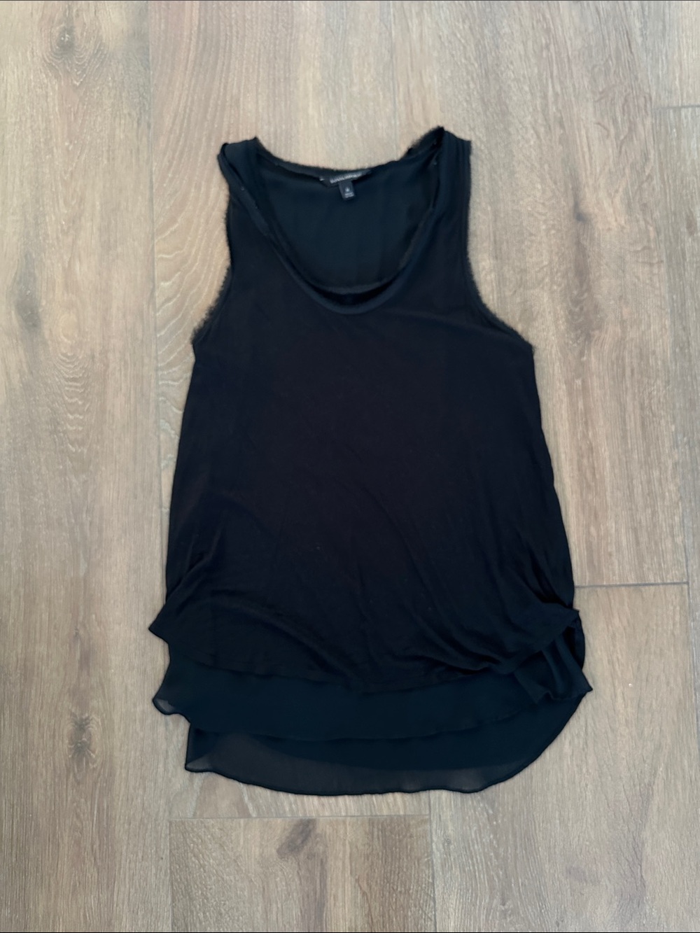 Banana Republic Black Layered-Hem Sleeveless Tank Top. Size M.